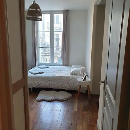 アパート Elegant Au Coeur Du Vieux